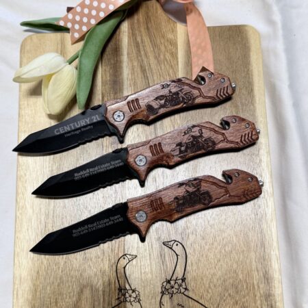 Wood or metal handle knives