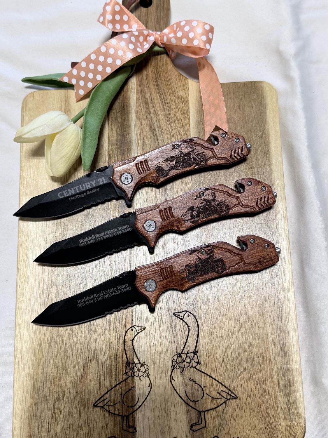 Wood or metal handle knives